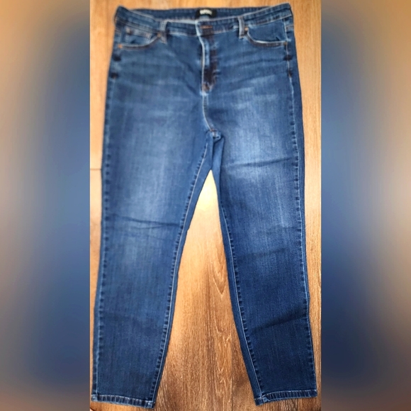 Buffalo, Molle, High Rise Skinny, 14, Medium/Dark Wash - Picture 3 of 4